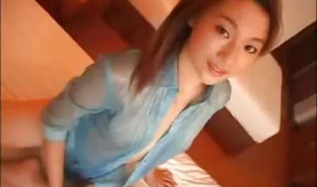 Nogi i kota owlosione cipki za darmo