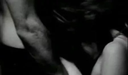 Piękna brunetka cipki filmiki za darmo twarz