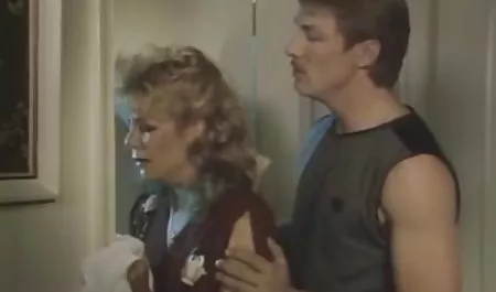 Biodra i darmowe filmy cipki kolana