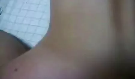 Moja przyjaciółka, Tina darmowe filmiki cipki K