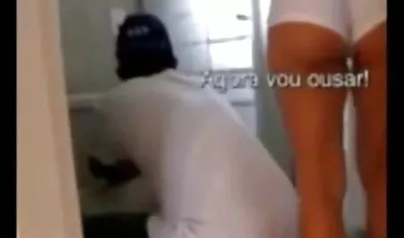 Pierś bursztynu cipki darmowe filmy baranka snu
