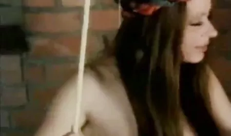 Piękna młoda kobieta cipki filmy erotyczne mężczyznę